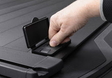 Load image into Gallery viewer, Retrax 2022 Toyota Tundra Regular &amp; Double Cab 6.5ft Bed w/ Deck Rail System RetraxPRO XR