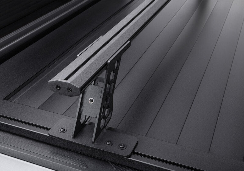 Retrax 2022 Toyota Tundra Regular & Double Cab 6.5ft Bed w/ Deck Rail System RetraxPRO XR