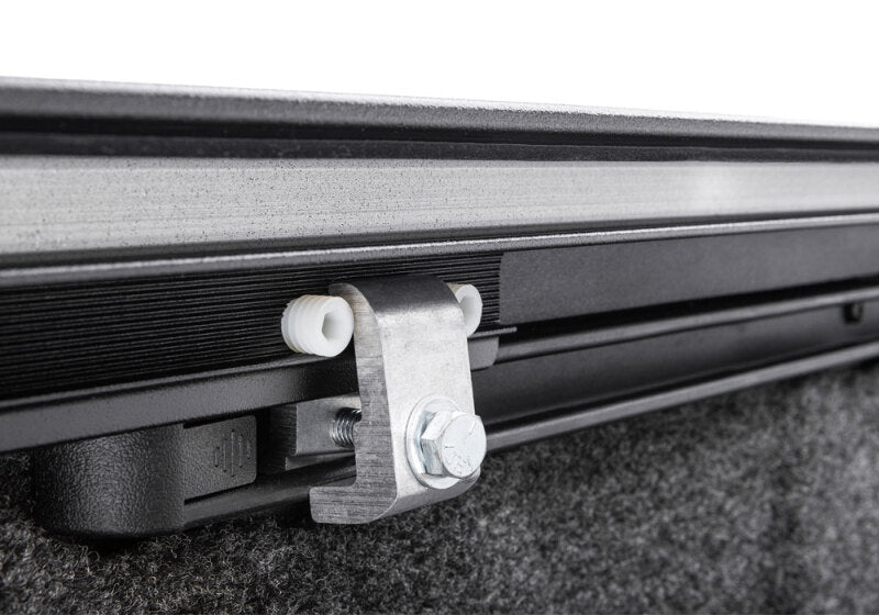 Retrax 2022 Toyota Tundra Regular & Double Cab 6.5ft Bed w/ Deck Rail System RetraxPRO XR