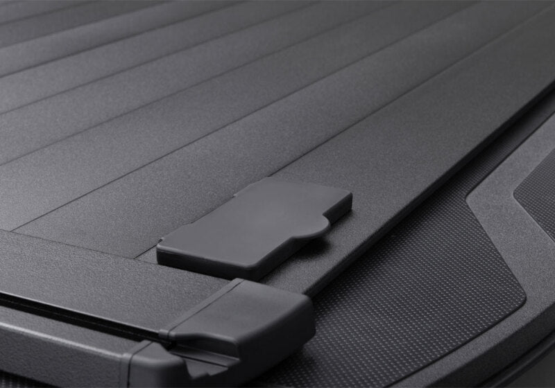 Retrax 2022 Toyota Tundra Regular & Double Cab 6.5ft Bed w/ Deck Rail System RetraxPRO XR